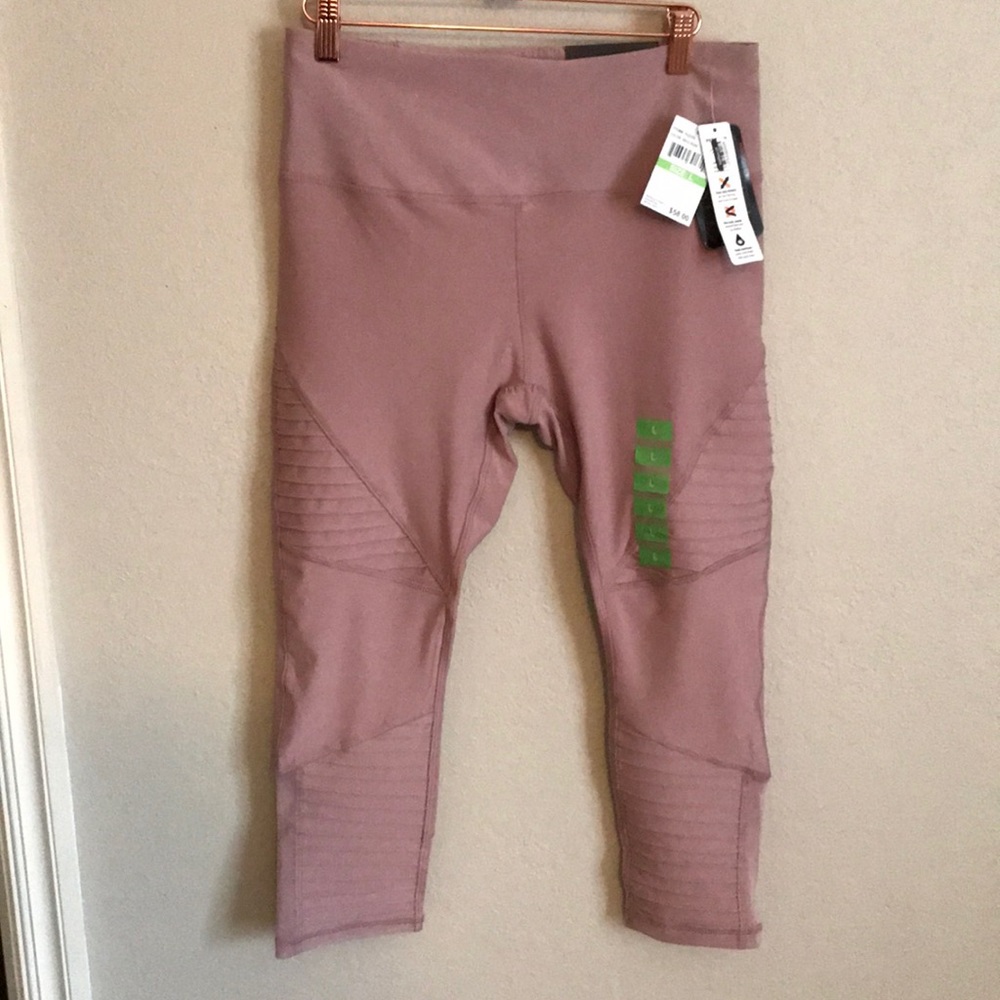 Blush colored Capri length leggings